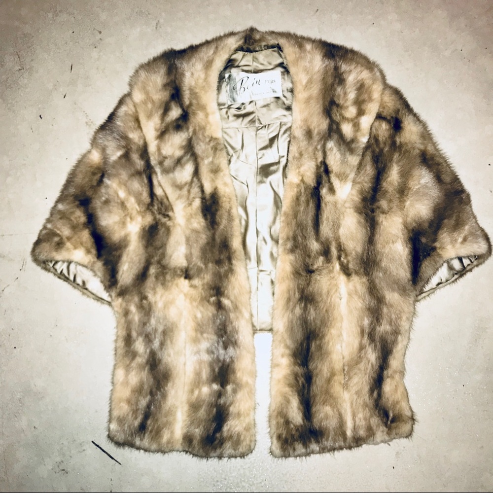 Grey mink vintage wrap mint condition size M